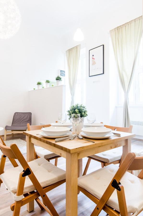 בודפשט N28 Deluxe Apartment מראה חיצוני תמונה